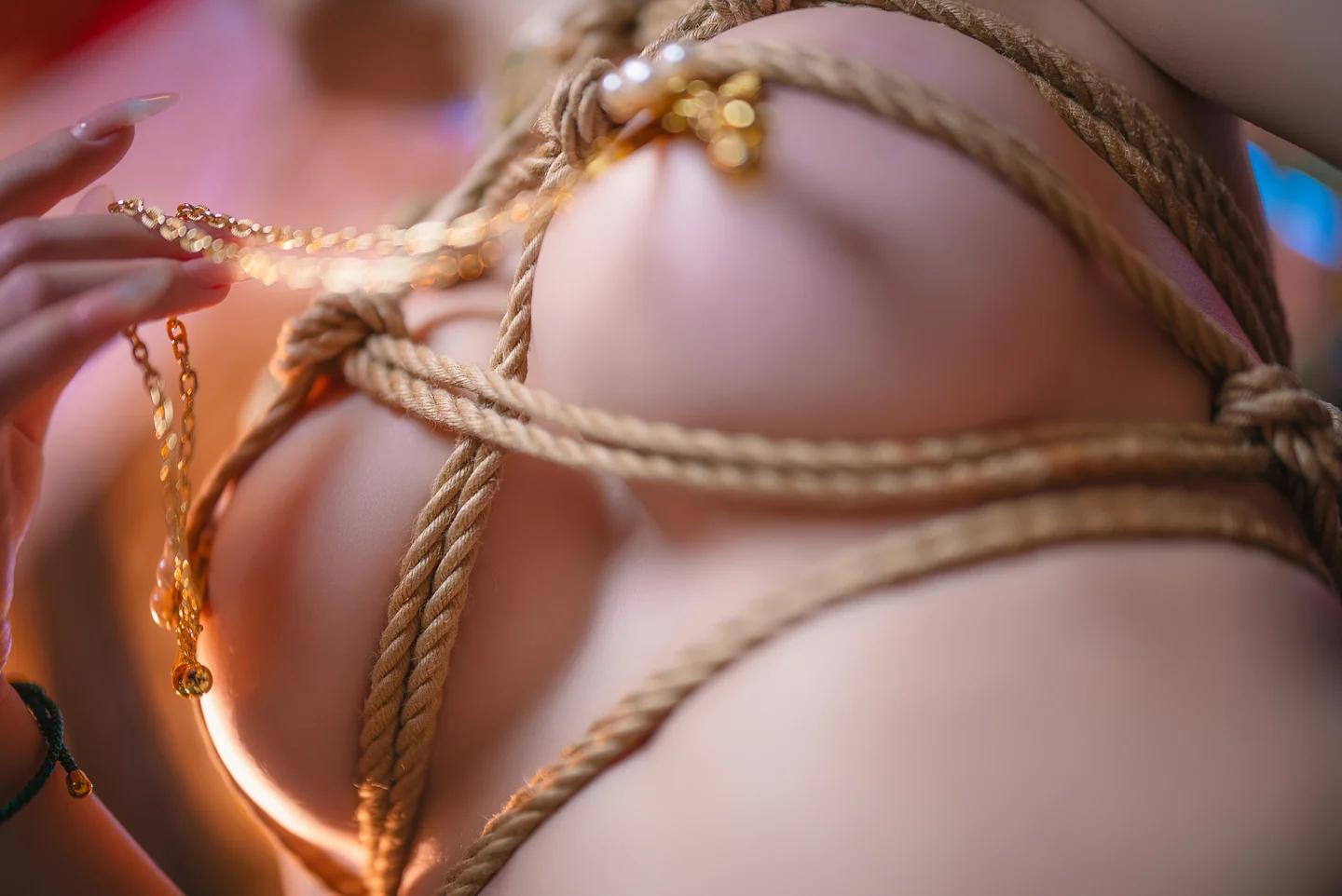 鹿八岁baby_No_107_粽你枕相思_130P,79GIF,1V_1_95GB tg@simisebaisi 【丝足阁】128.webp